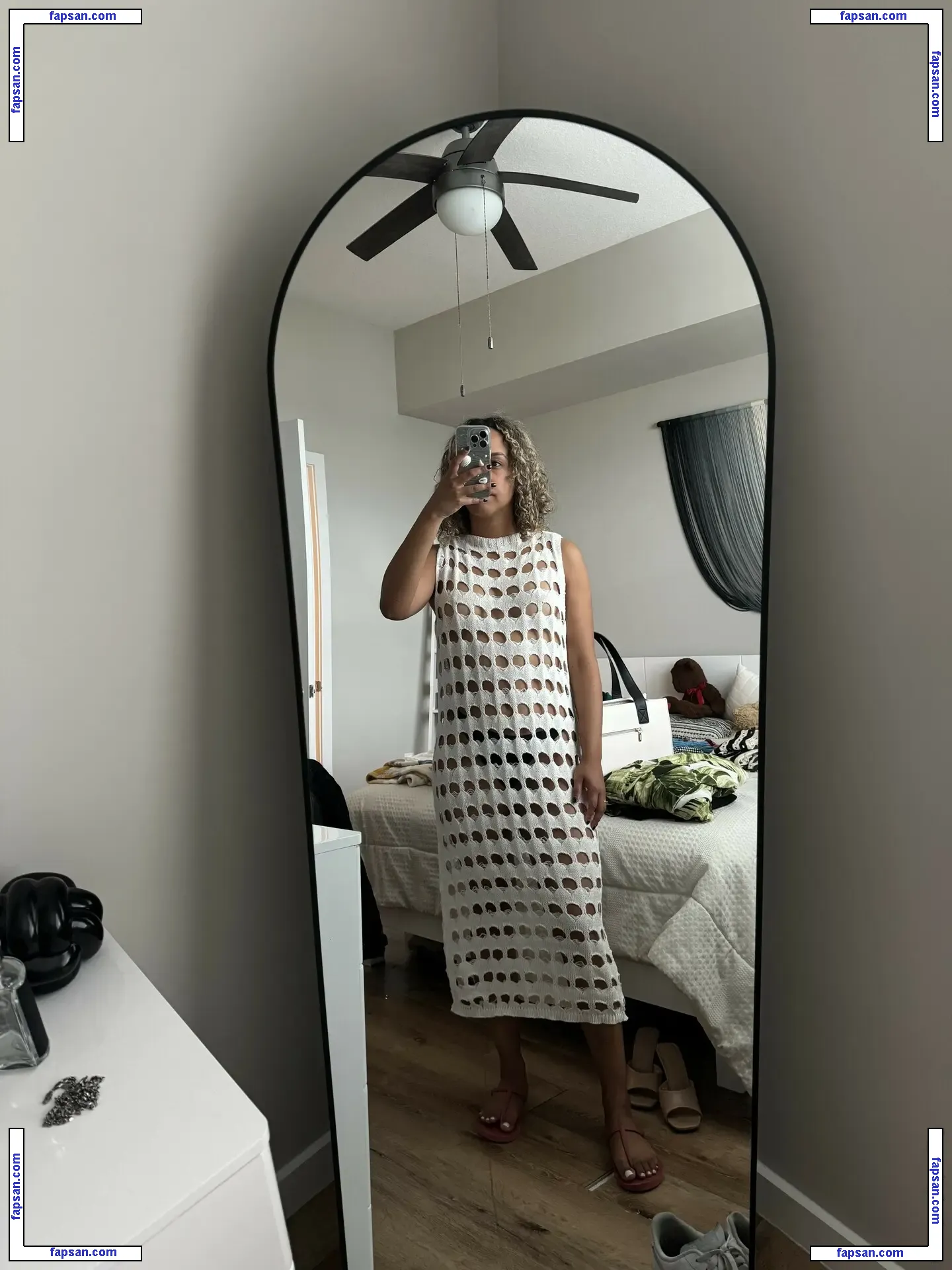 Angelibelly nude photo #0005 from OnlyFans