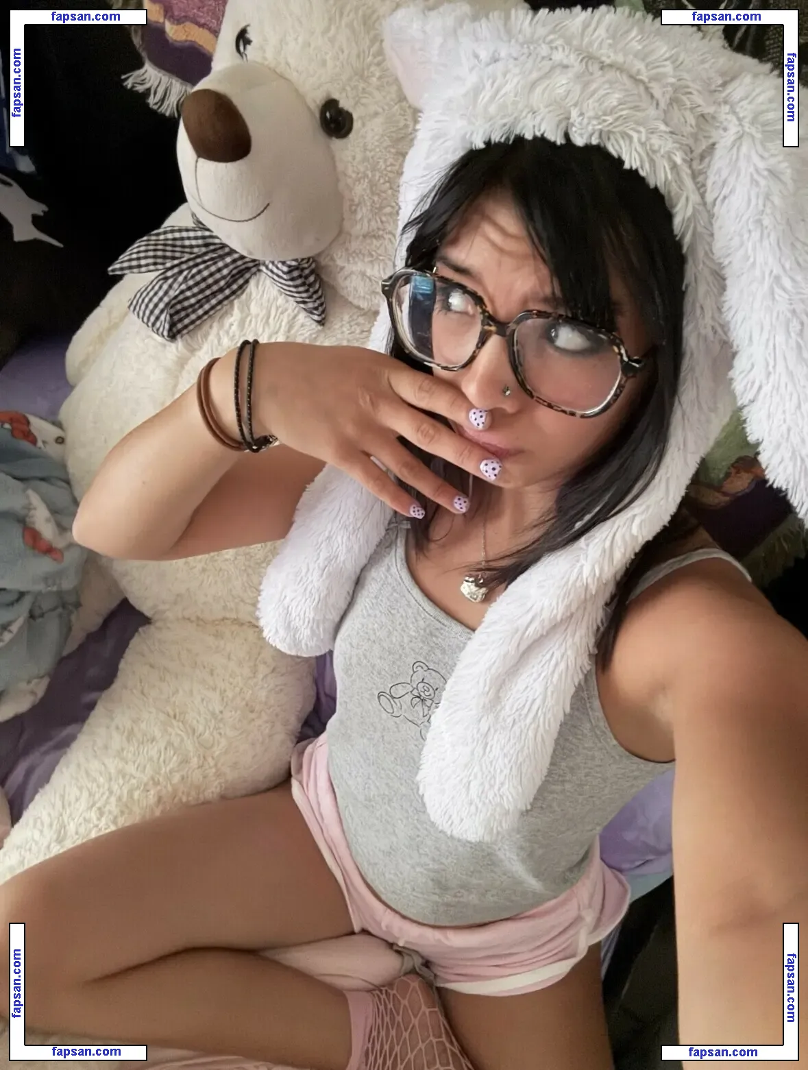 Angelina Fishtank nude photo #0007 from OnlyFans