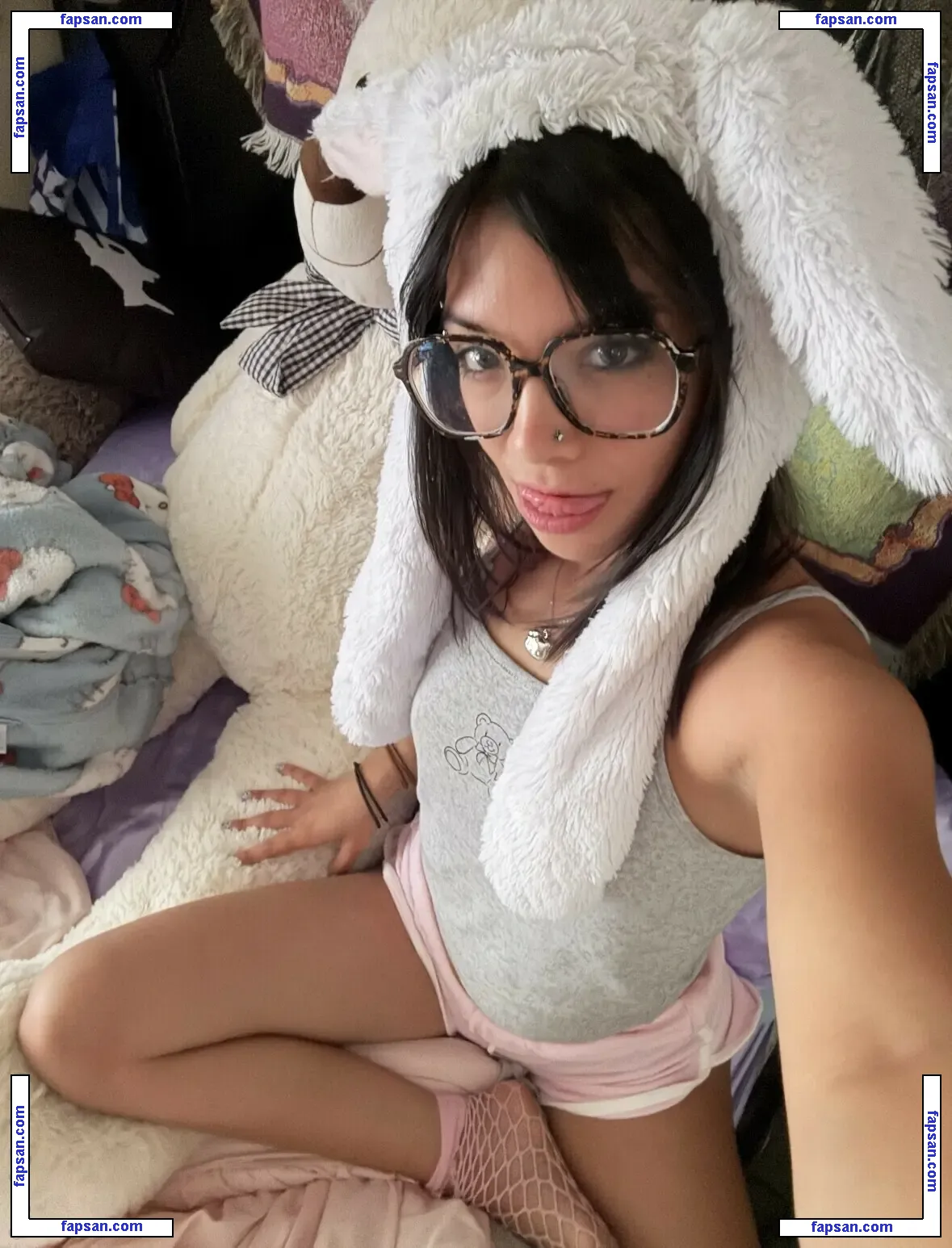 Angelina Fishtank nude photo #0014 from OnlyFans