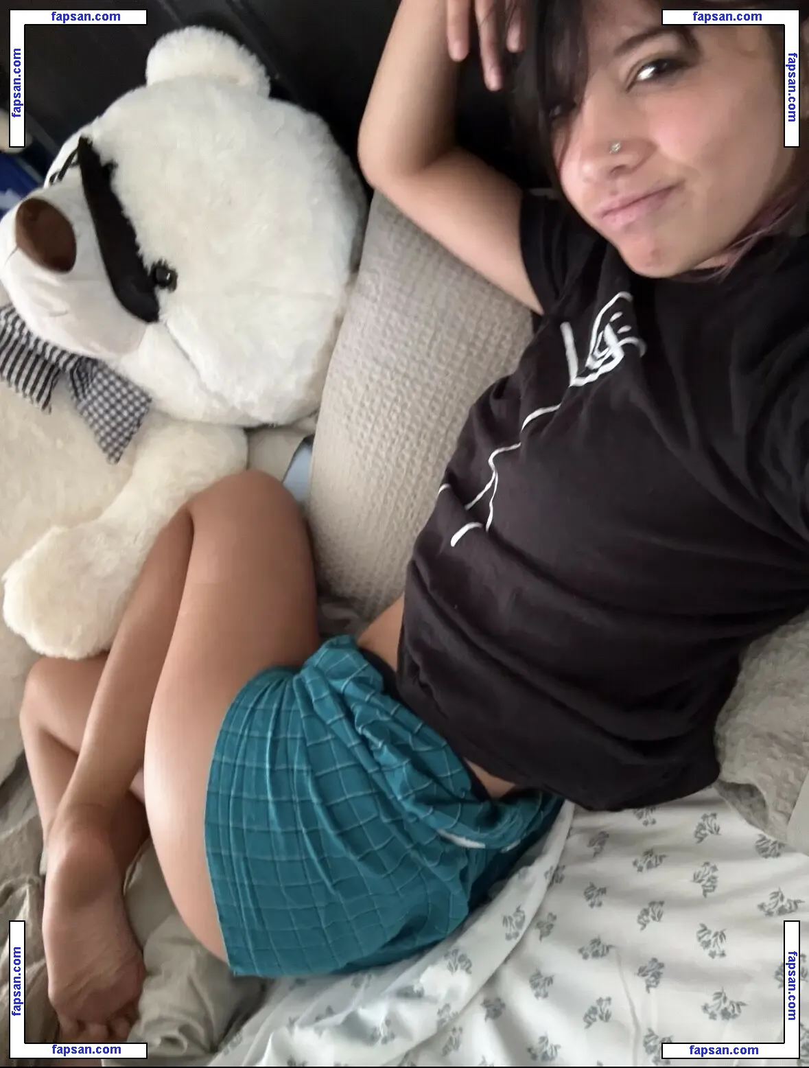Angelina Fishtank nude photo #0033 from OnlyFans