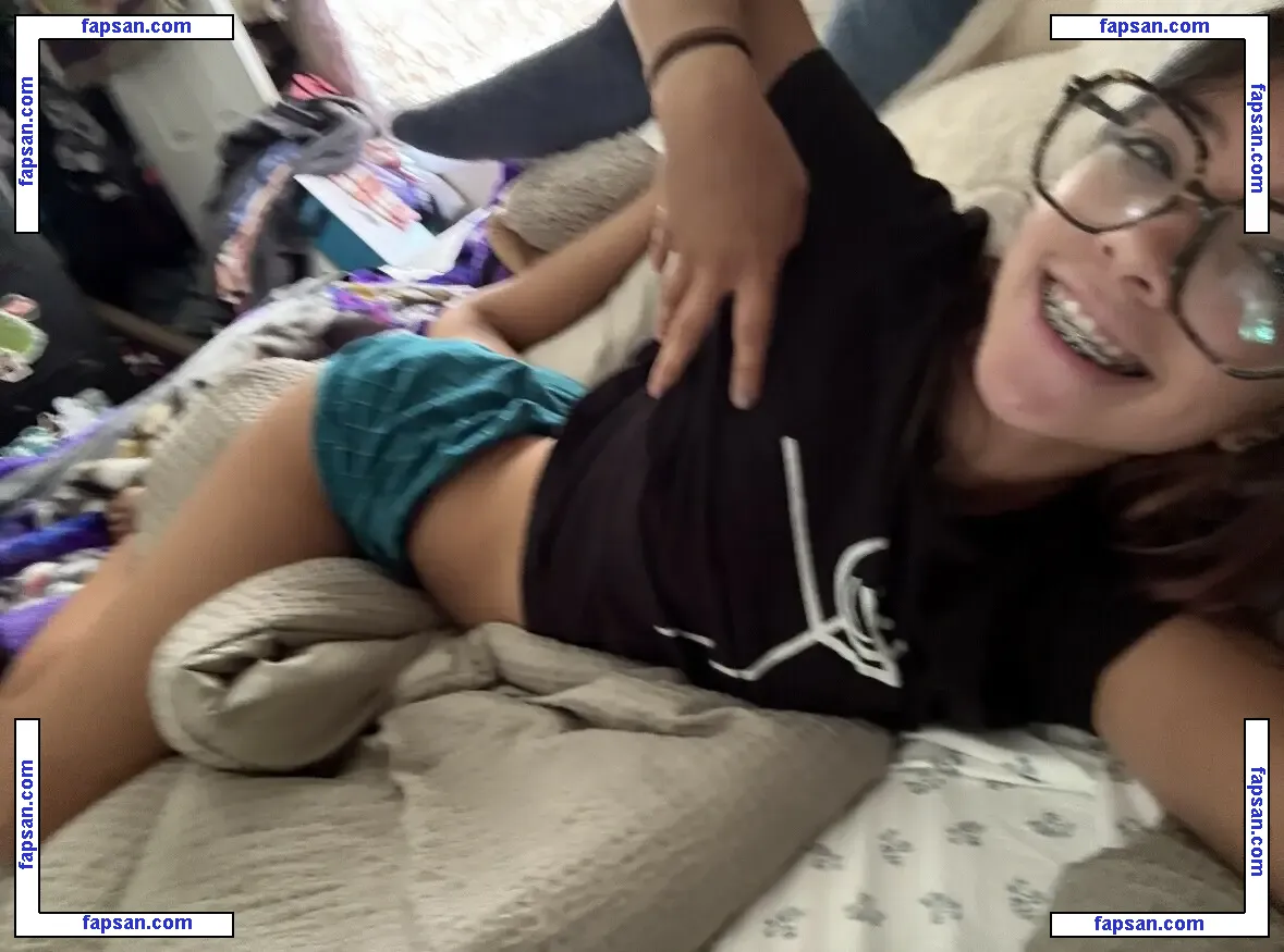 Angelina Fishtank nude photo #0044 from OnlyFans
