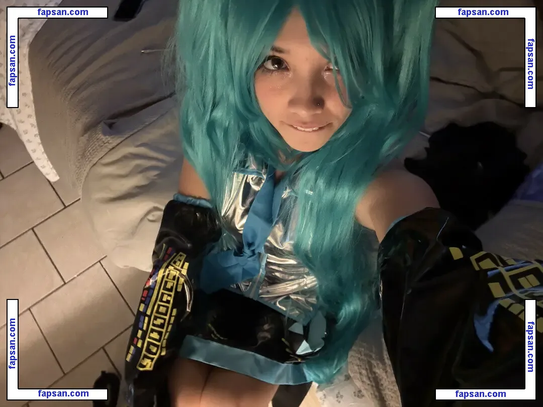 Angelina Fishtank голая фото #0049 с Онлифанс