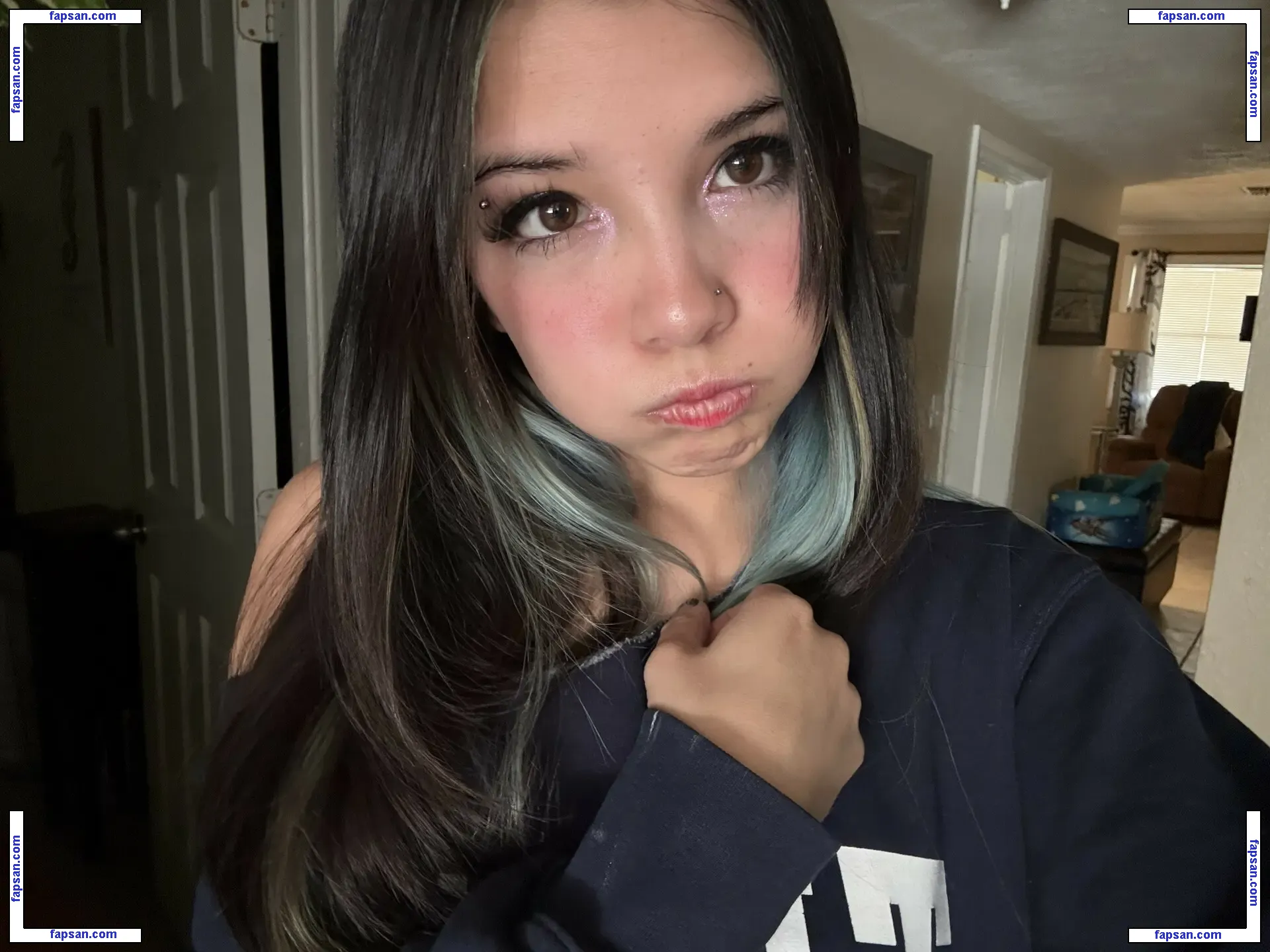 Angelina Fishtank голая фото #0062 с Онлифанс