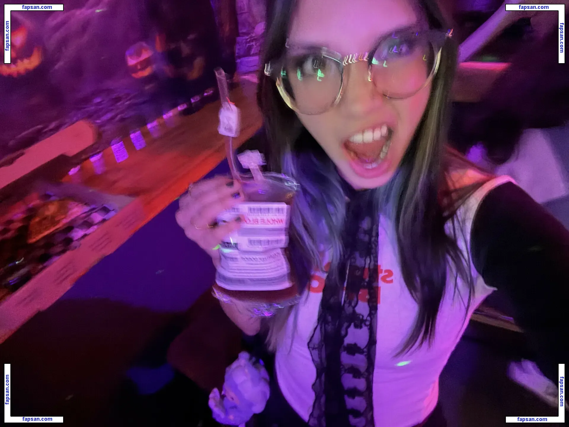 Angelina Fishtank голая фото #0081 с Онлифанс