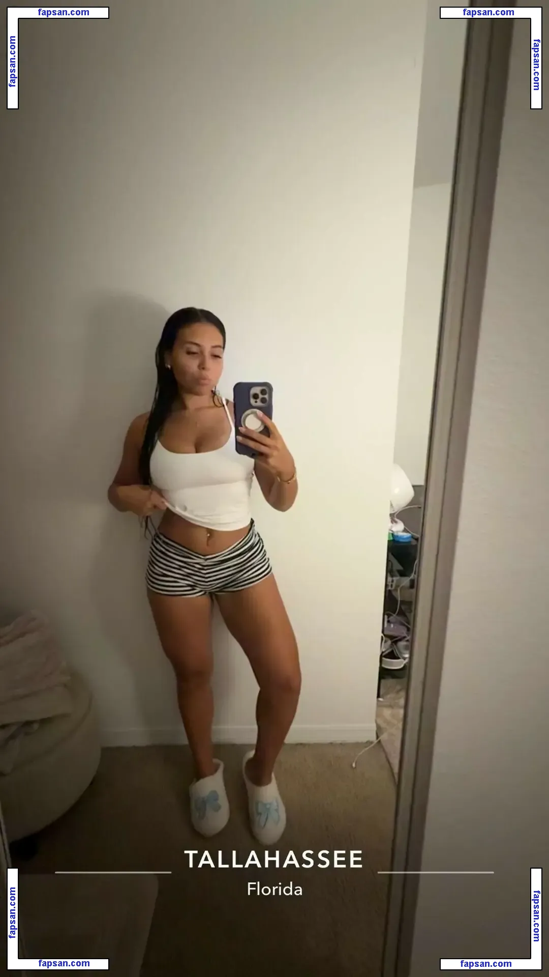 Angelinaadavis nude photo #0004 from OnlyFans