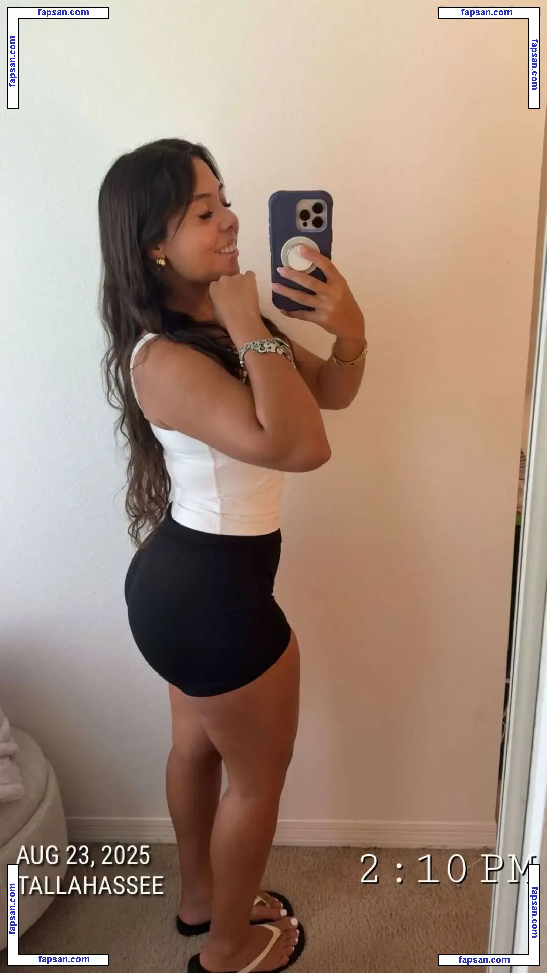 Angelinaadavis nude photo #0005 from OnlyFans