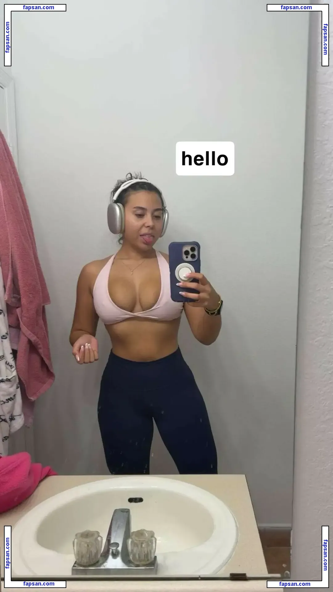 Angelinaadavis nude photo #0013 from OnlyFans