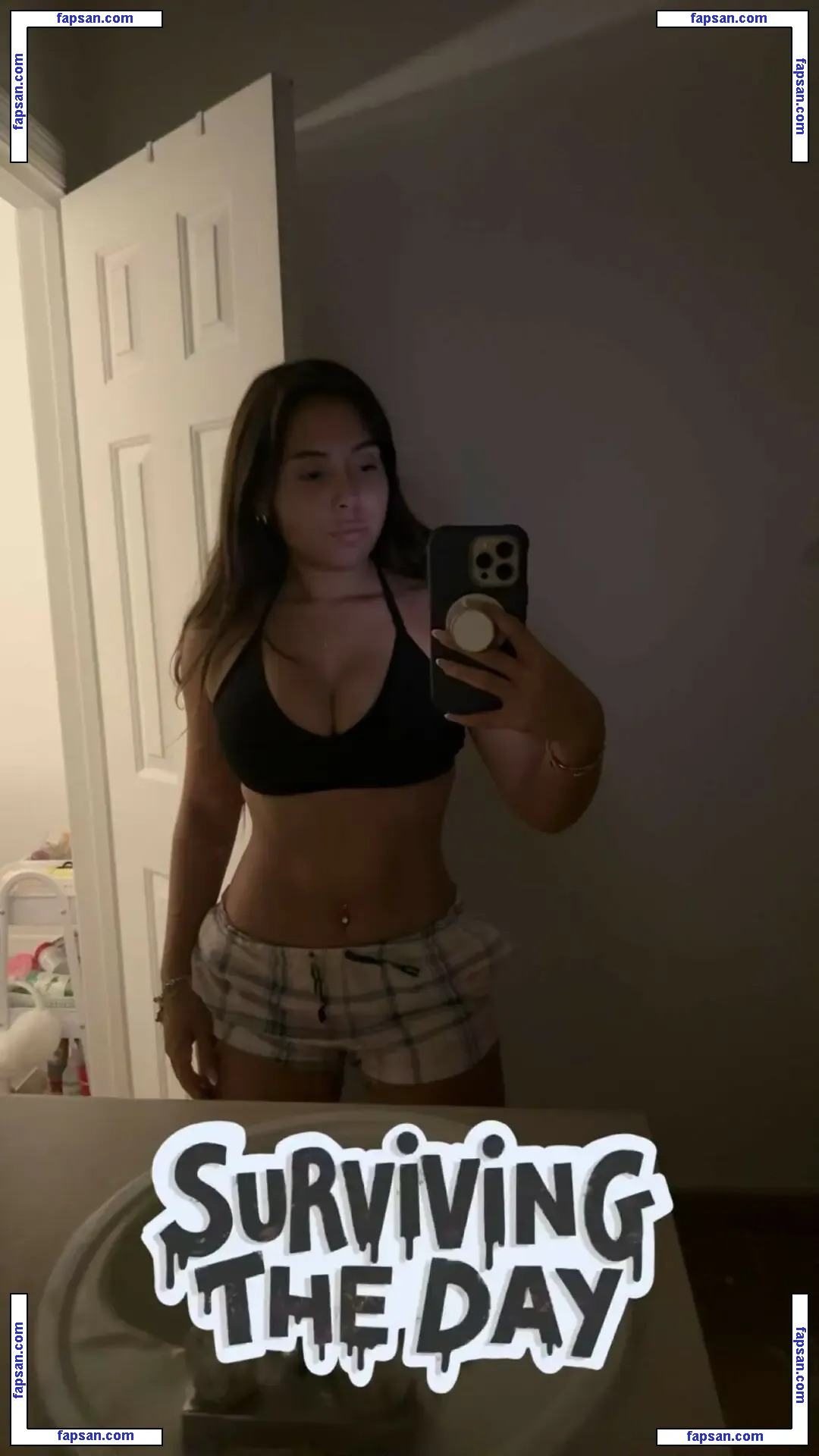 Angelinaadavis nude photo #0017 from OnlyFans