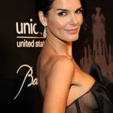 Angie Harmon голая #0235