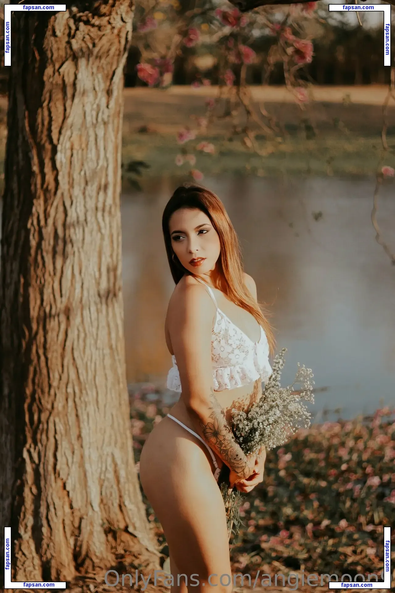angiemoon9 nude photo #0019 from OnlyFans