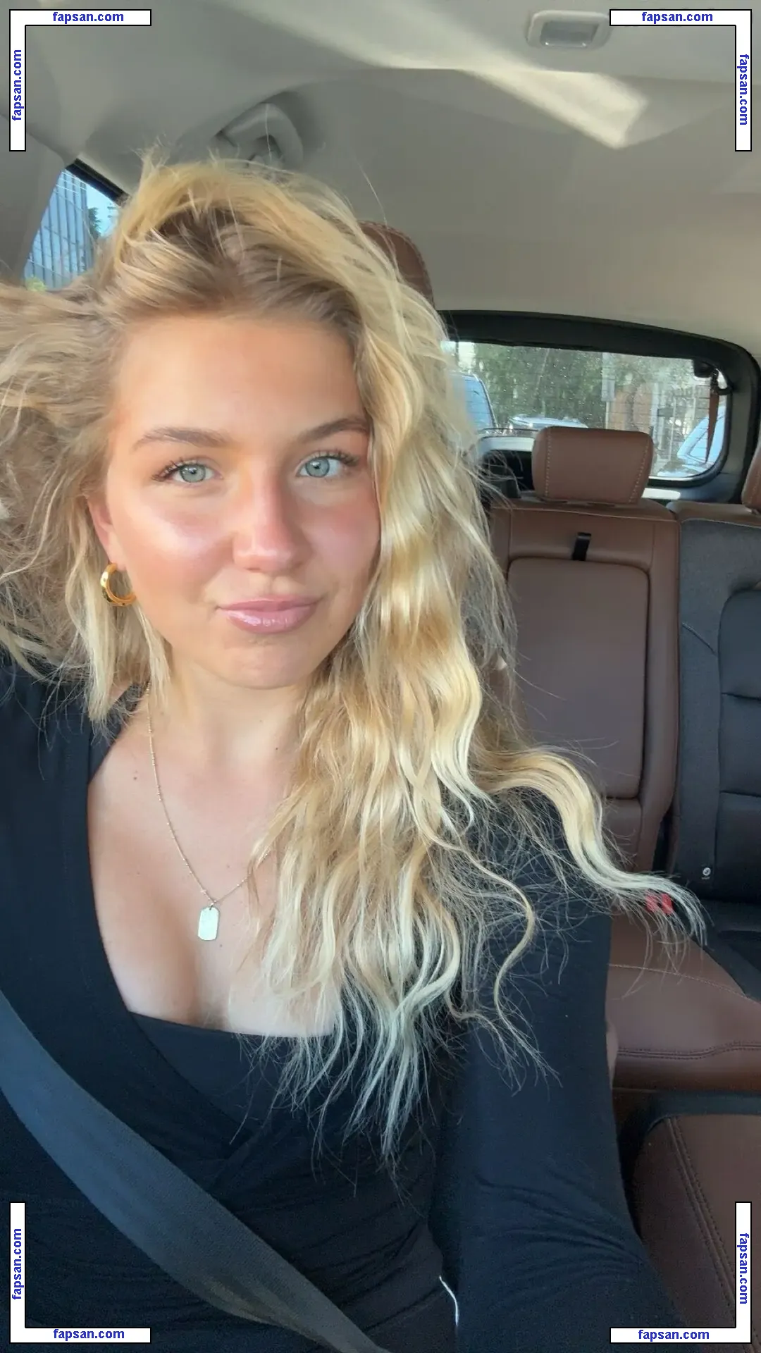 Aniela Leon nude photo #0111 from OnlyFans