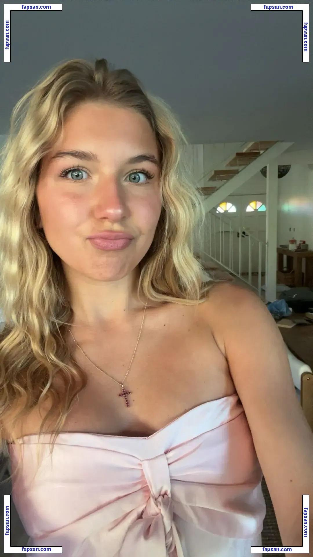 Aniela Leon nude photo #0112 from OnlyFans