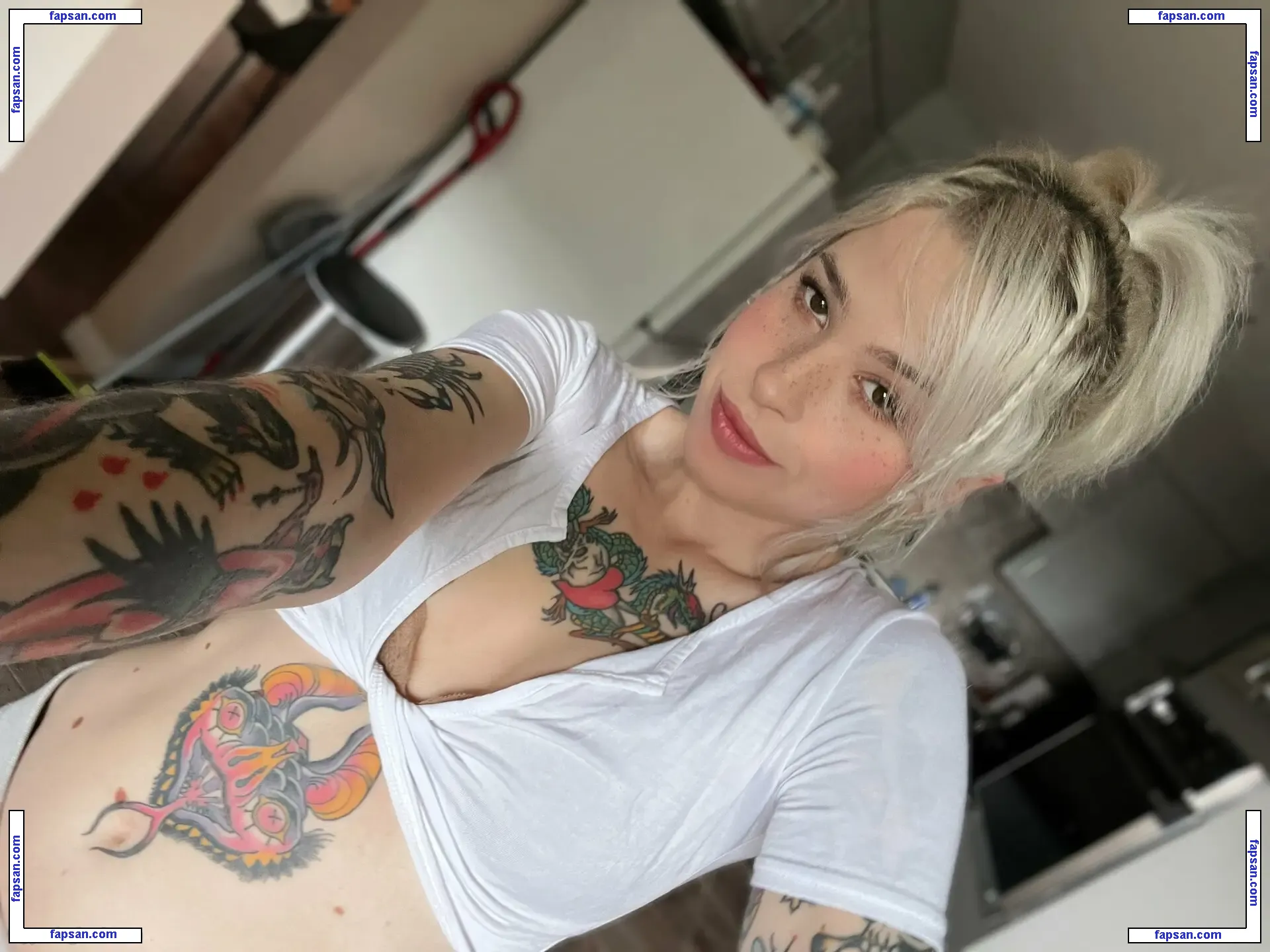 Anisa Jomha / AnisaTheGreasy / anisajomha / anniejay nude photo #0292 from OnlyFans