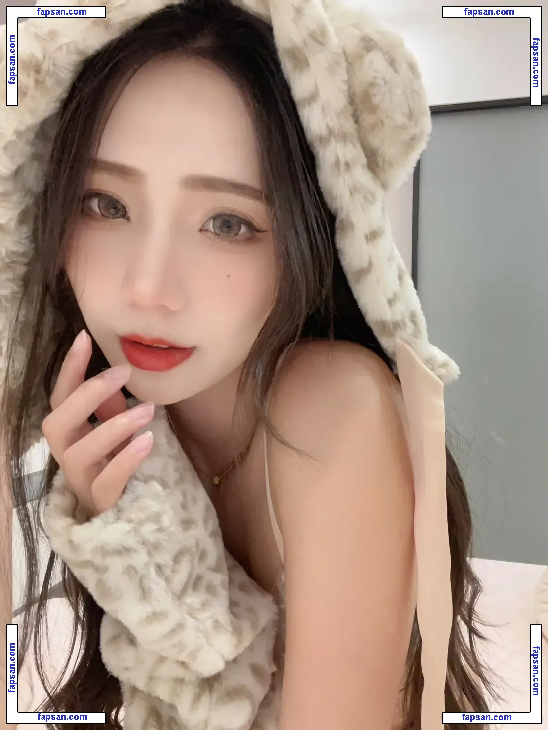 Anita Feifei nude photo #1428 from OnlyFans