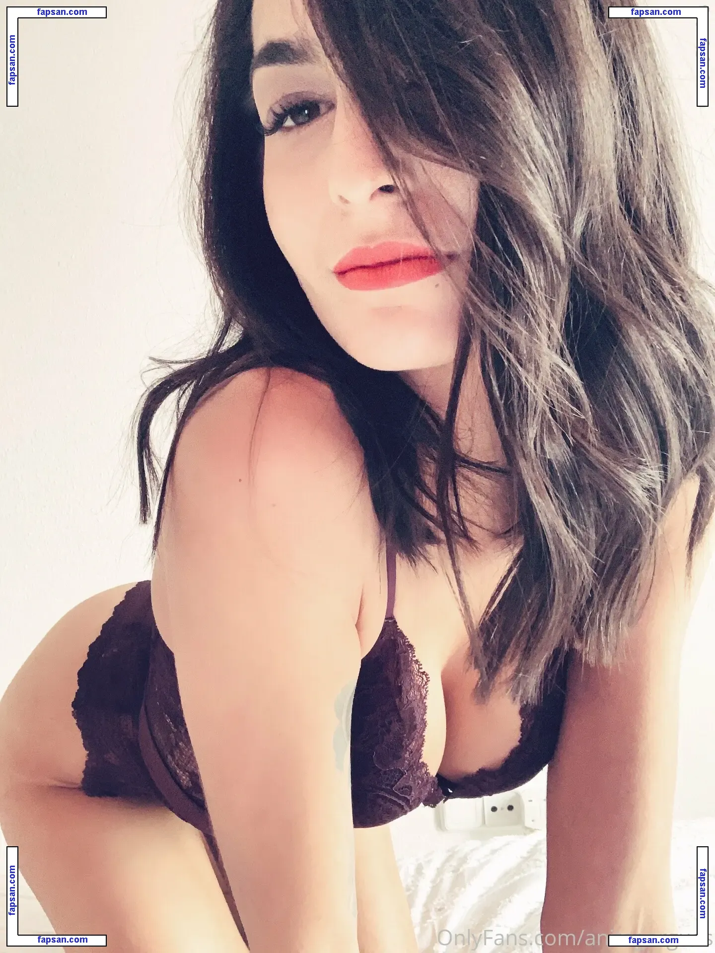 anitagorgues nude photo #0274 from OnlyFans