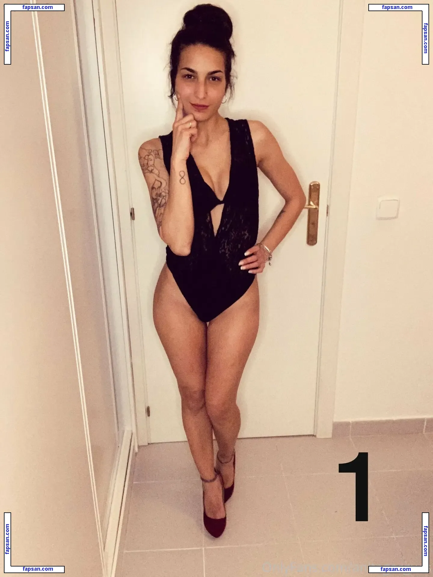 anitagorgues nude photo #0281 from OnlyFans