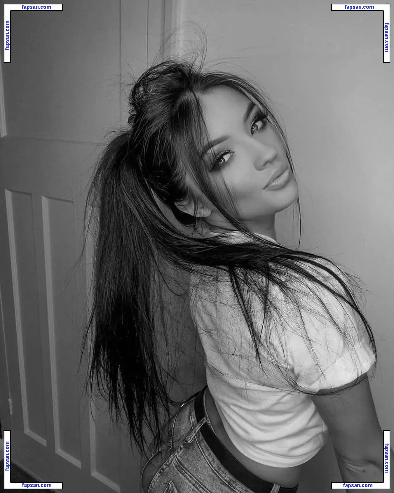 Anitkova голая фото #0013 с Онлифанс