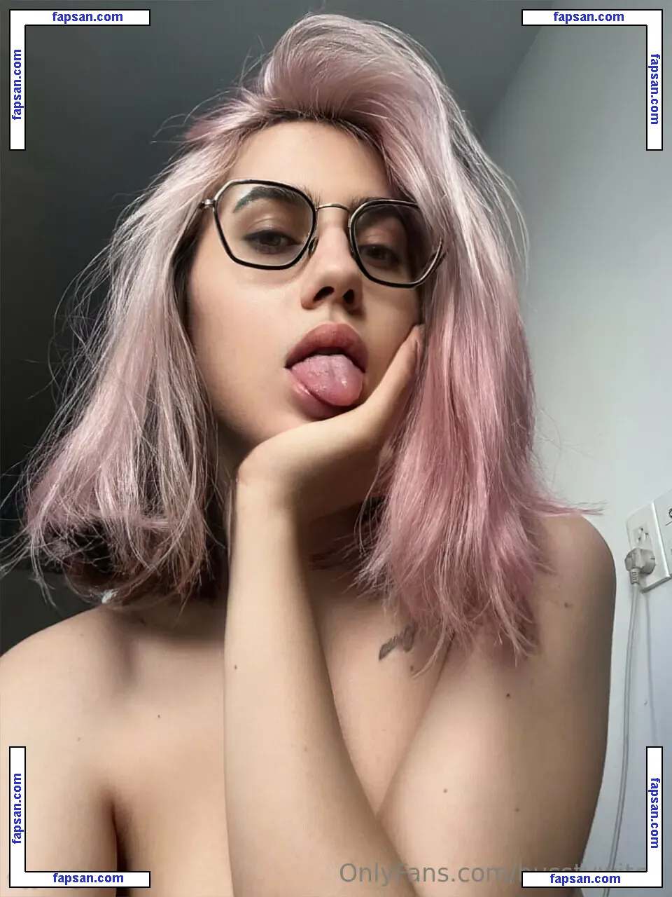 ann_emily nude photo #0003 from OnlyFans