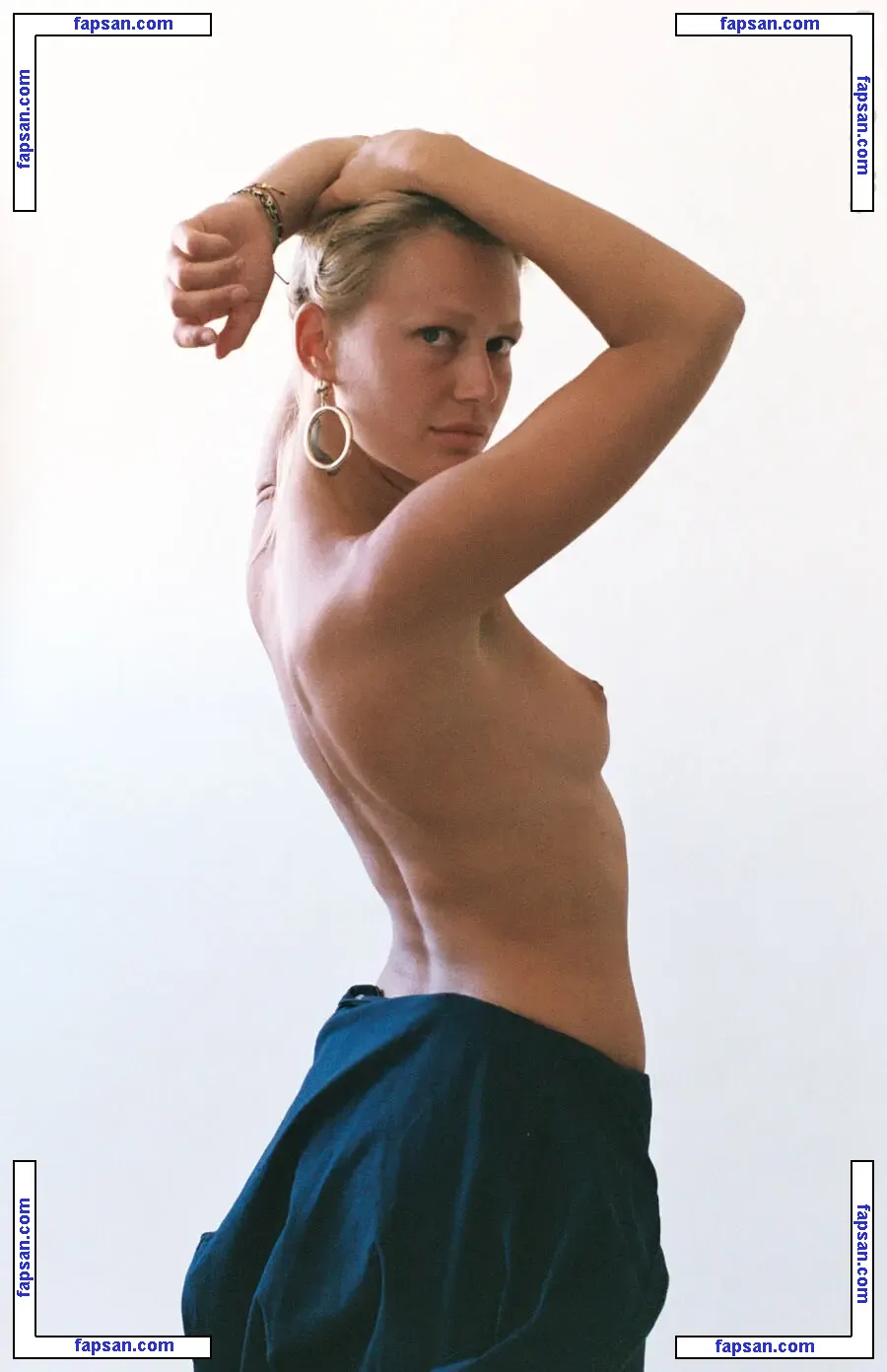 Anna April nude photo #0017 from OnlyFans