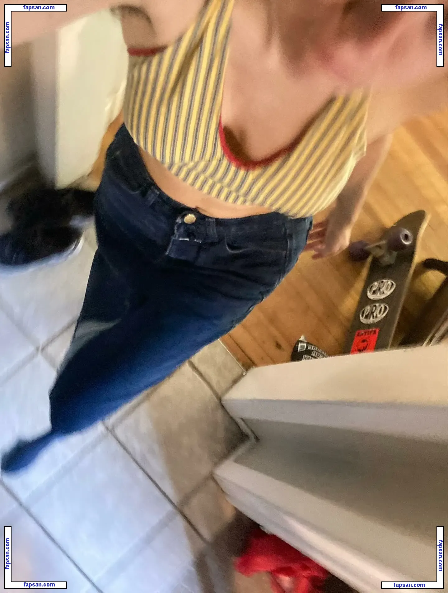 anna_r_yikes голая фото #0001 с Онлифанс