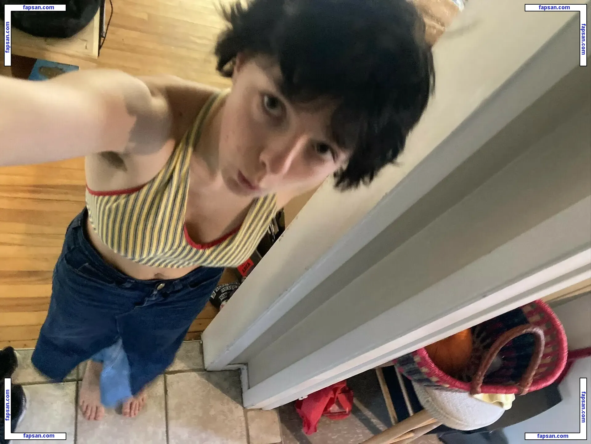 anna_r_yikes голая фото #0004 с Онлифанс