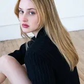 Anna Van Patten голая #0007