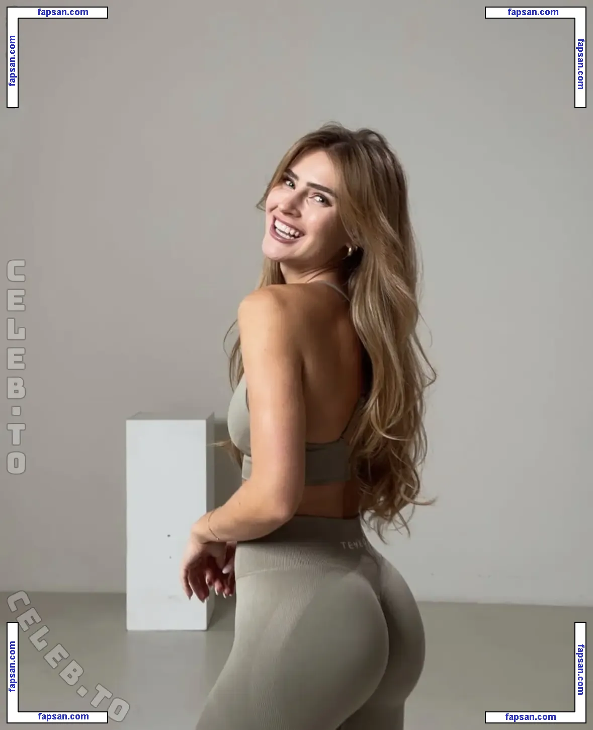 Anna von Klinski голая фото #0002 с Онлифанс