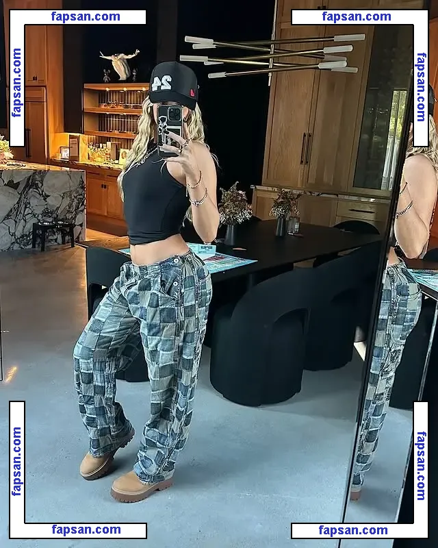 Annabella Campagna nude photo #0027 from OnlyFans