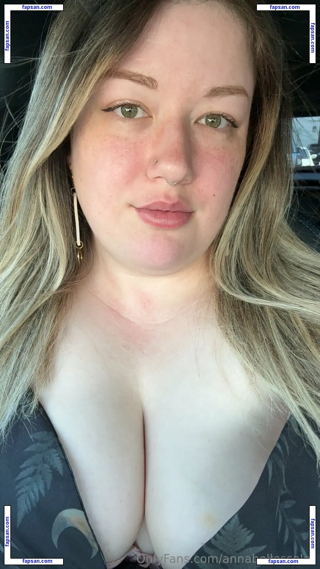 annabellessoles nude photo #0039 from OnlyFans