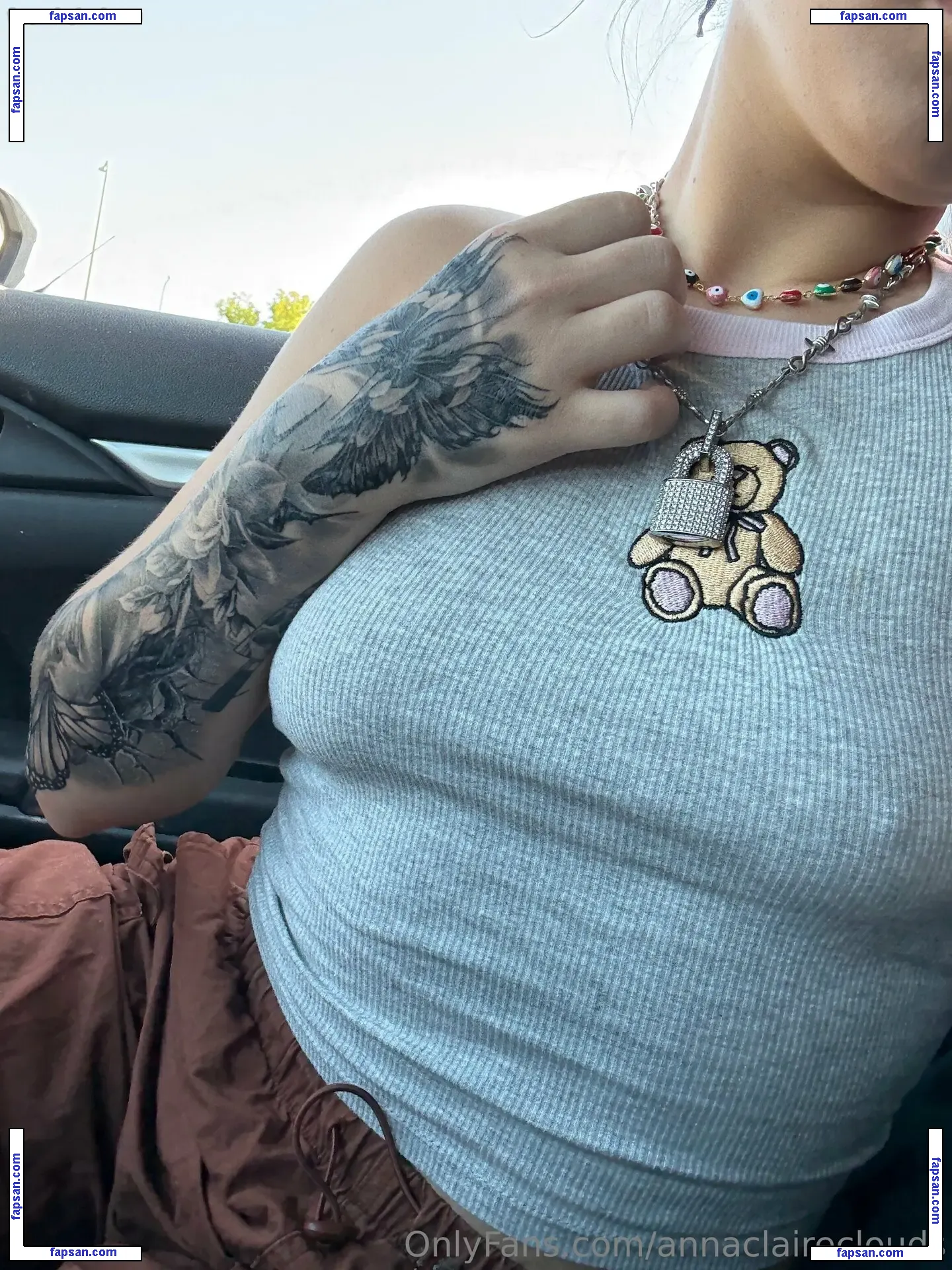 annaclaireclouds nude photo #0085 from OnlyFans