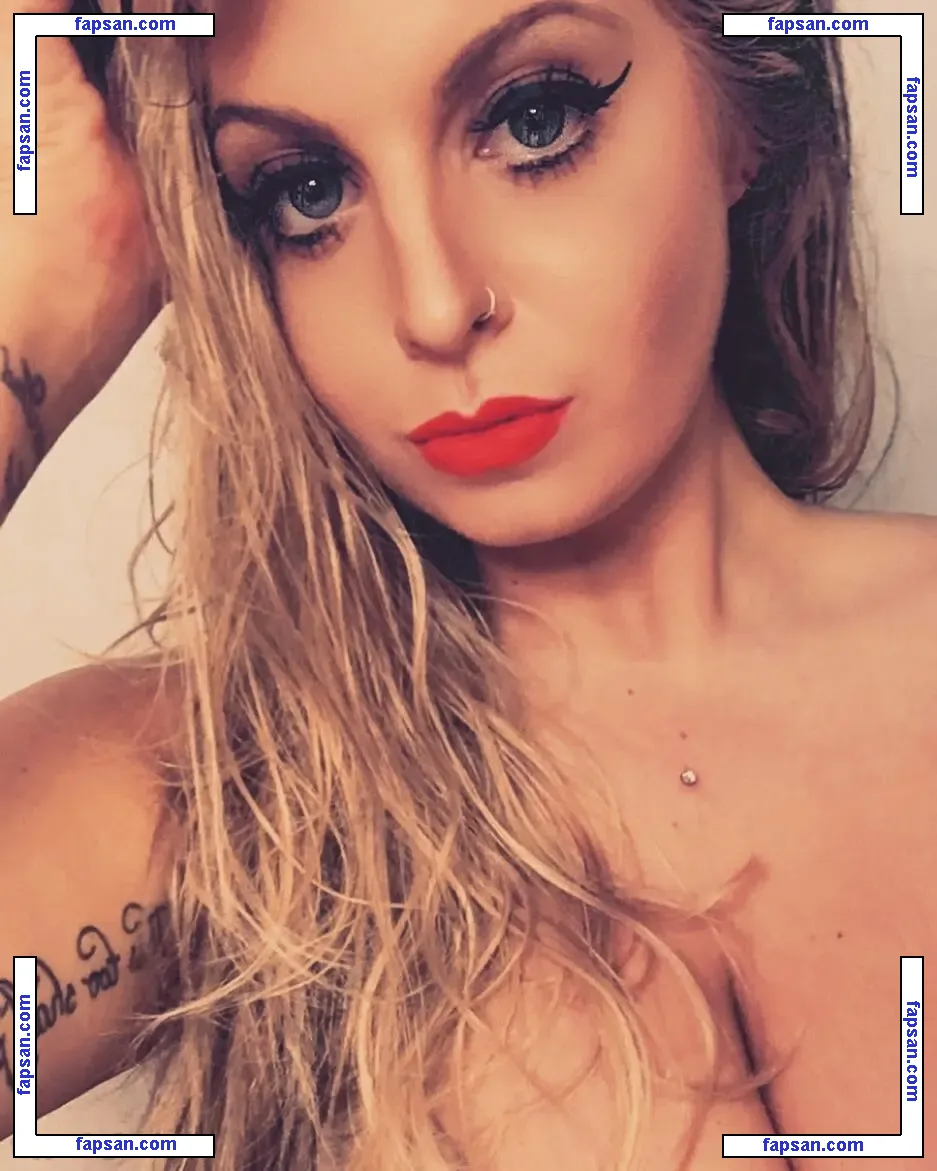 AnnaKabana nude photo #0012 from OnlyFans