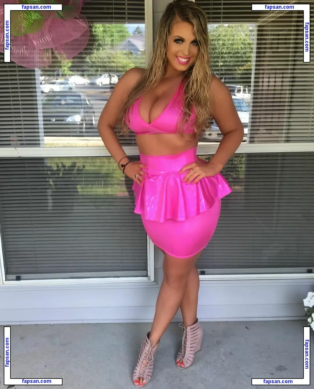 AnnaKabana nude photo #0015 from OnlyFans