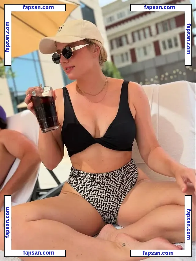 Annalee15 nude photo #0001 from OnlyFans