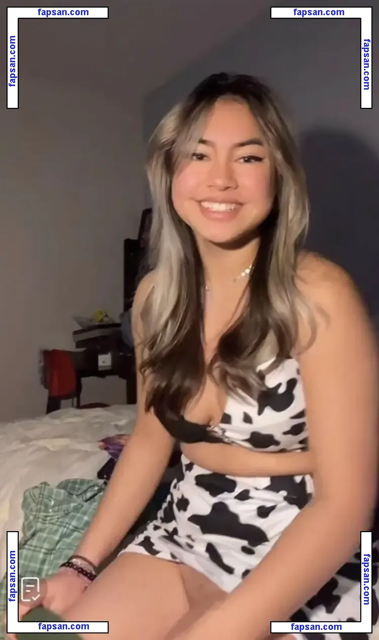 Annaliseom nude photo #0005 from OnlyFans