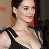 Anne Hathaway голая #0297