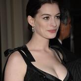 Anne Hathaway голая #0361