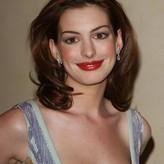 Anne Hathaway голая #0367