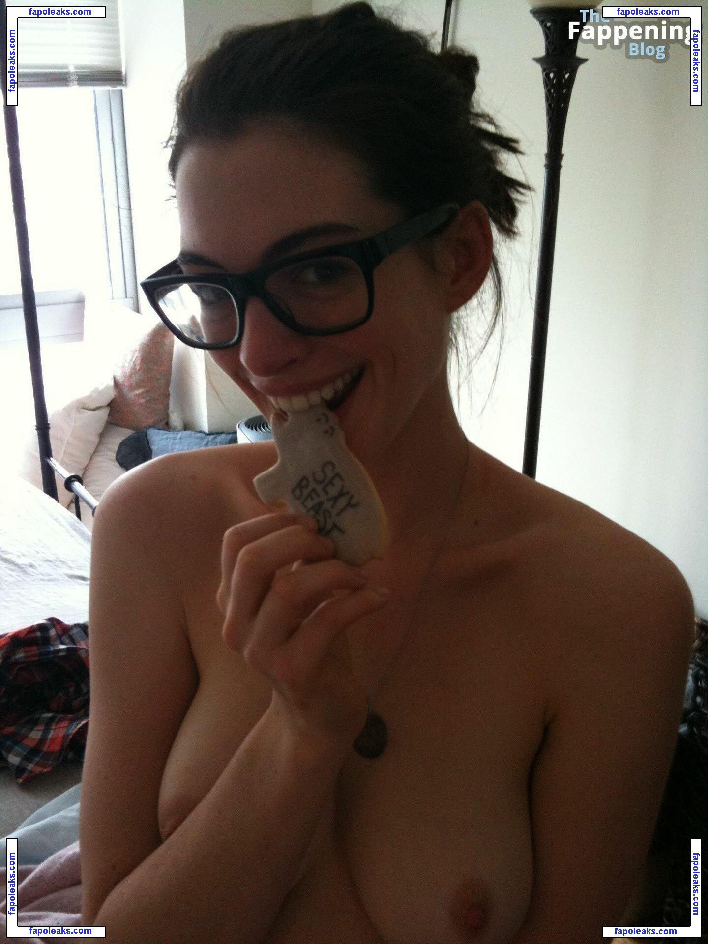 Anne Hathaway / annehathaway nude photo #1599 from OnlyFans