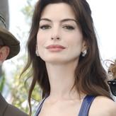 Anne Hathaway голая #1112