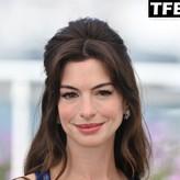 Anne Hathaway голая #1237