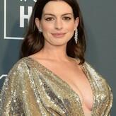 Anne Hathaway голая #1572