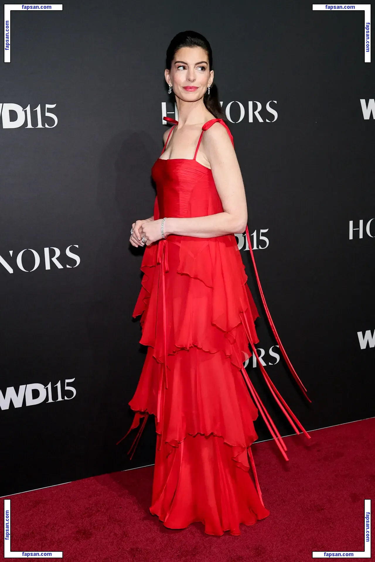 Anne Hathaway голая фото #2255 с Онлифанс