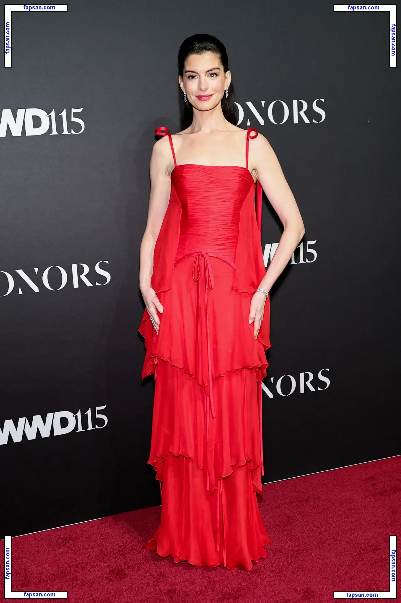 Anne Hathaway голая фото #2256 с Онлифанс