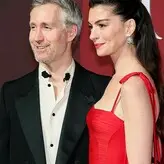 Anne Hathaway голая #2241