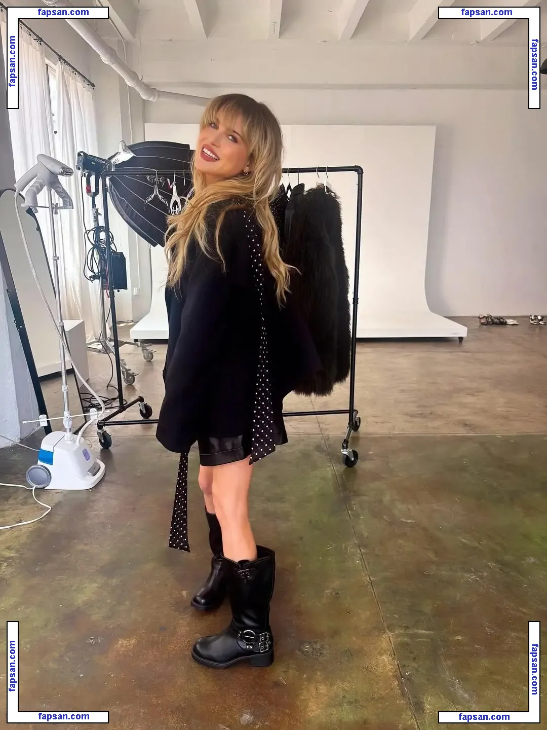 Anne Winters nude photo #0640 from OnlyFans