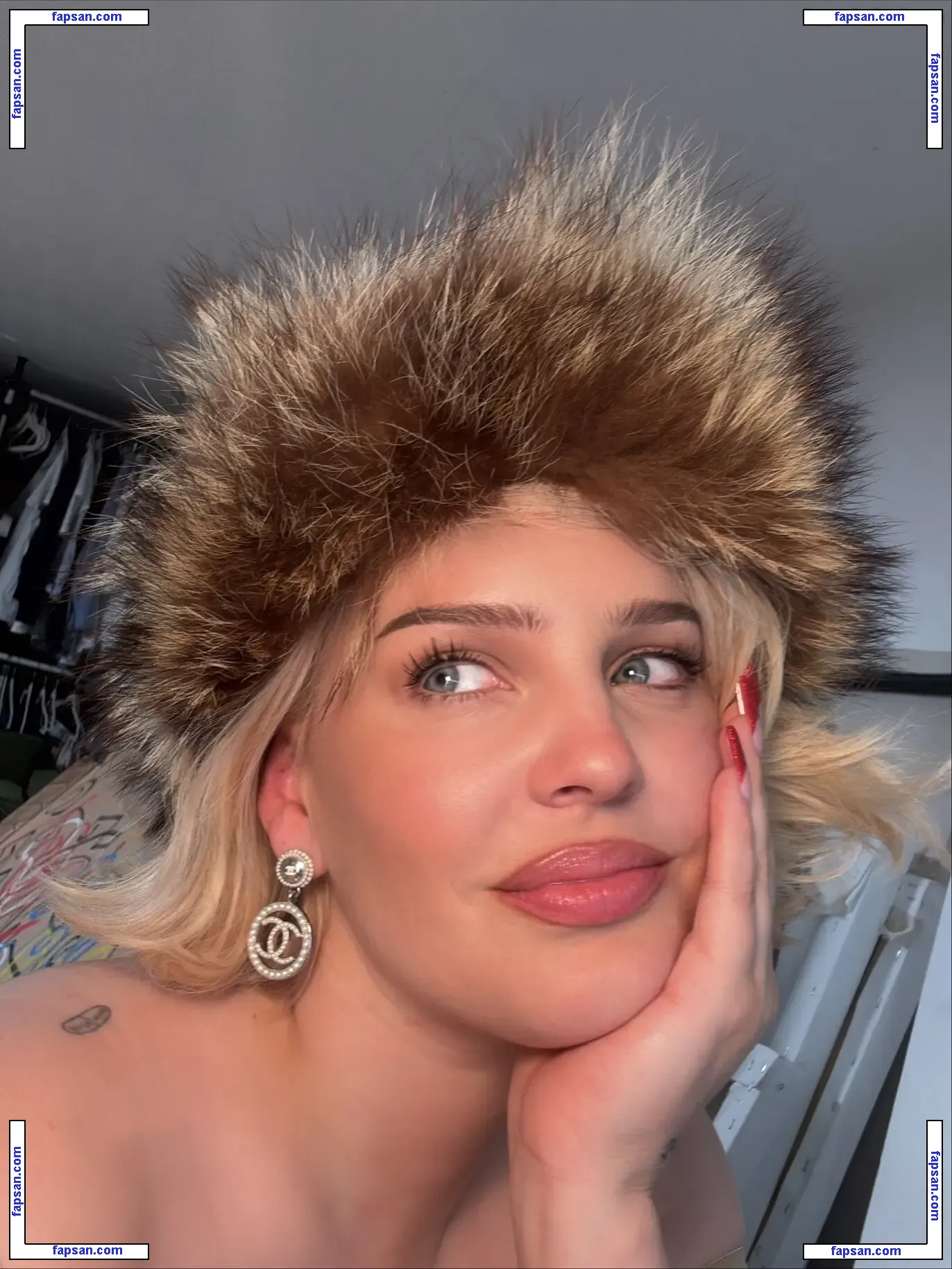 Annemarie nude photo #0110 from OnlyFans