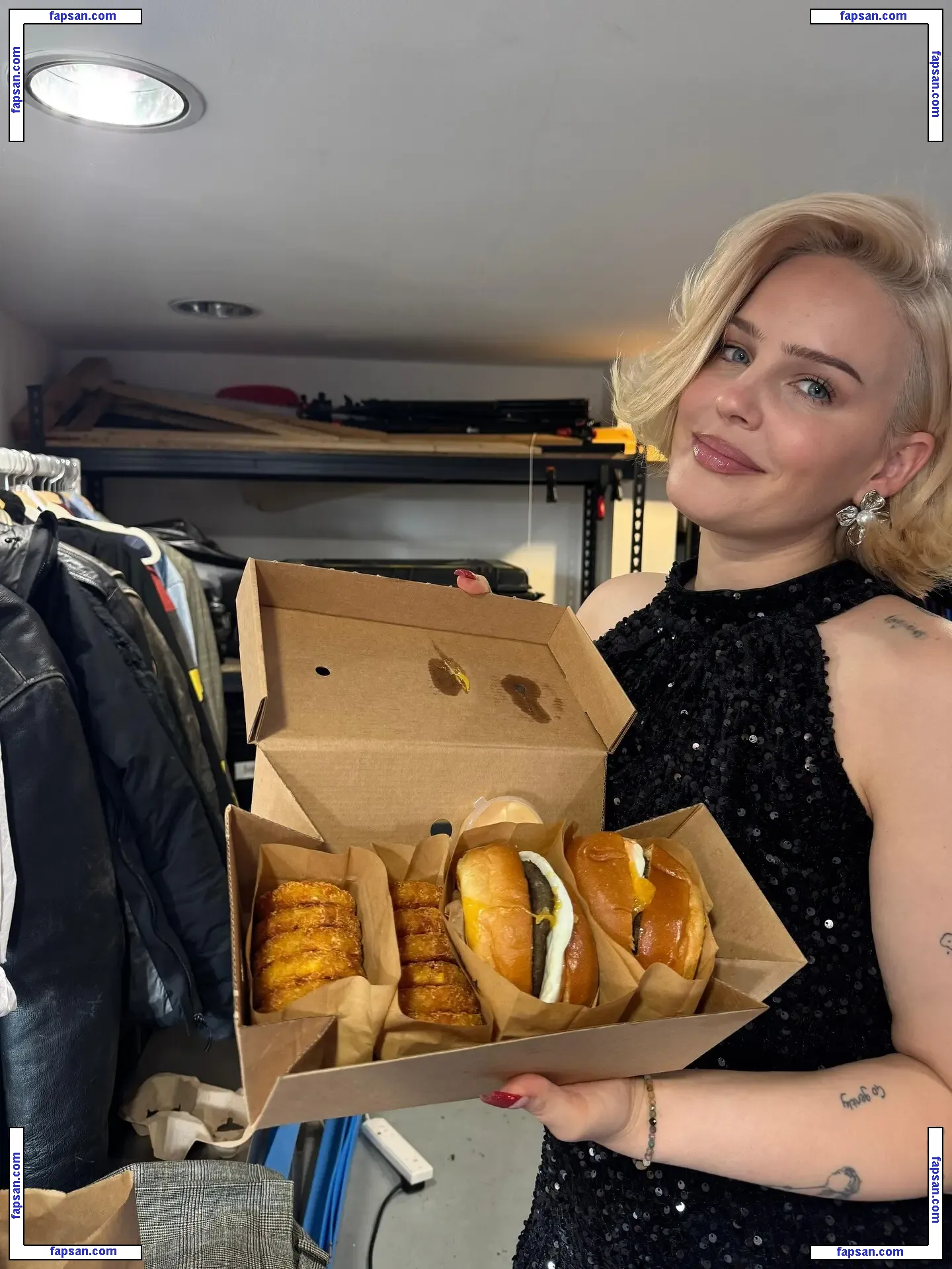 Annemarie nude photo #0116 from OnlyFans