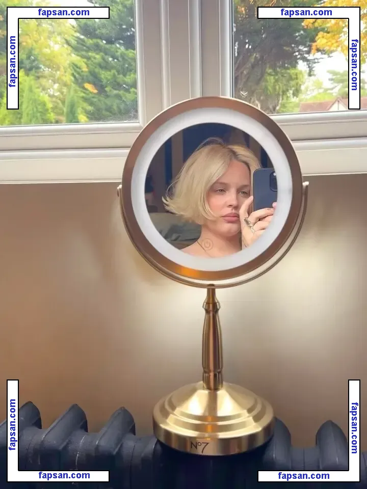 Annemarie nude photo #0118 from OnlyFans