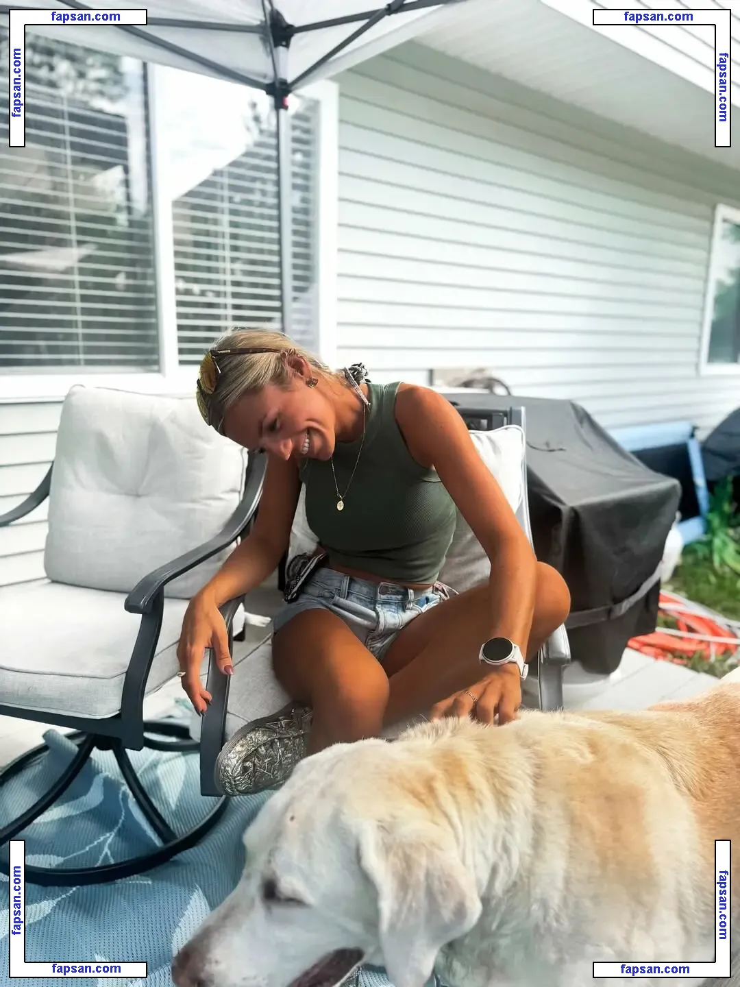 Annie Agar nude photo #0123 from OnlyFans