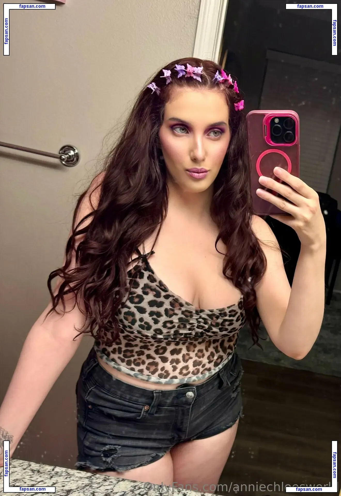 anniechloesworld nude photo #0038 from OnlyFans